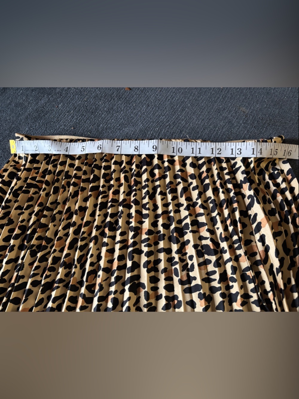 ON 34TH Trendy Leopard Print Pleated Midi Skirt | Size M - Picture 9 of 9